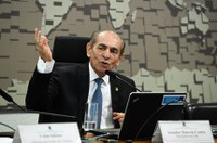 Mesa: 
presidente da CDR, senador Marcelo Castro (MDB-PI) - em pronunciamento.
